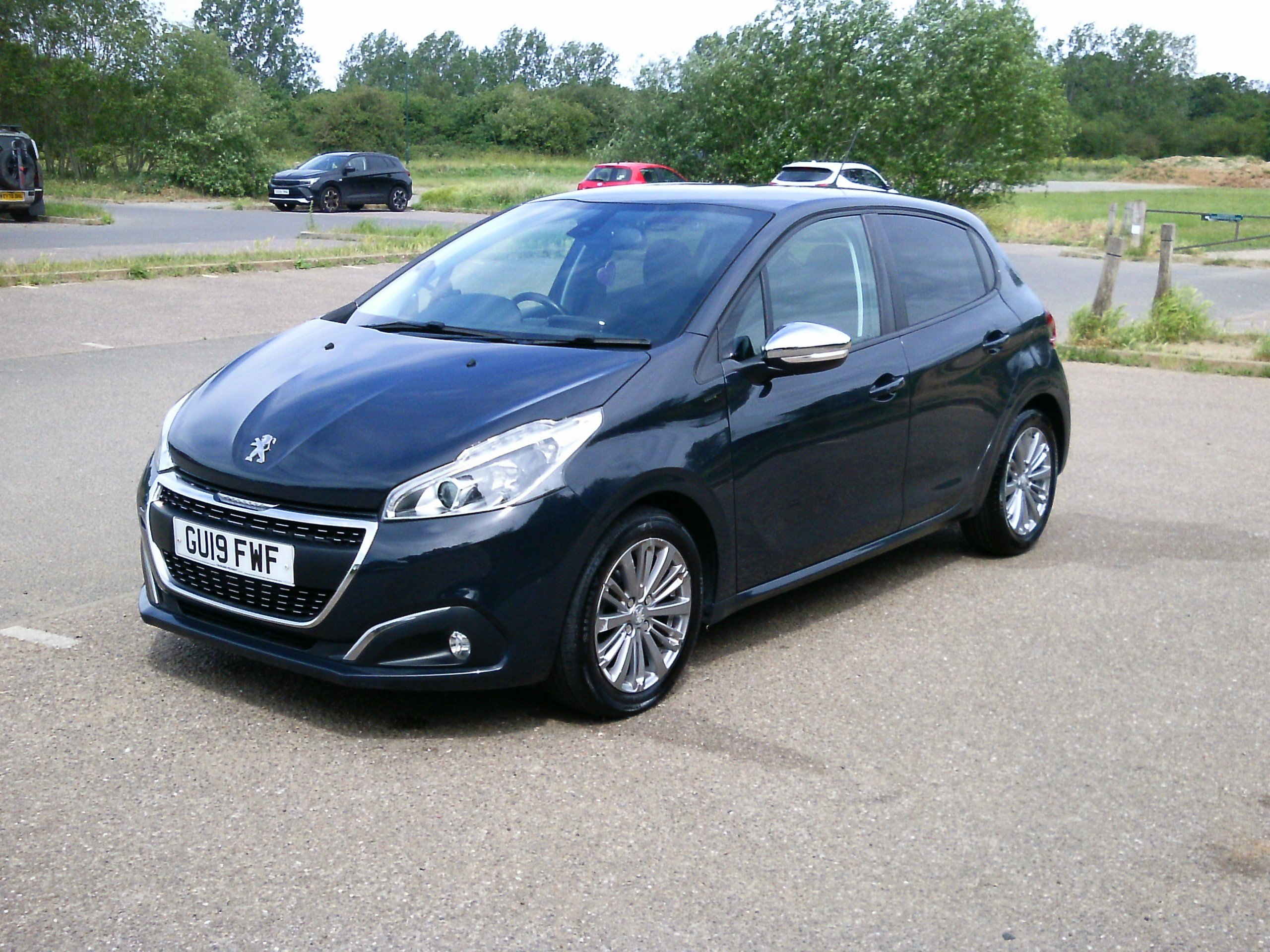PEUGEOT 208 1.2 PURETECH SIGNATURE HATCHBACK 5DR PETROL MANUAL EURO 6 S S 82...